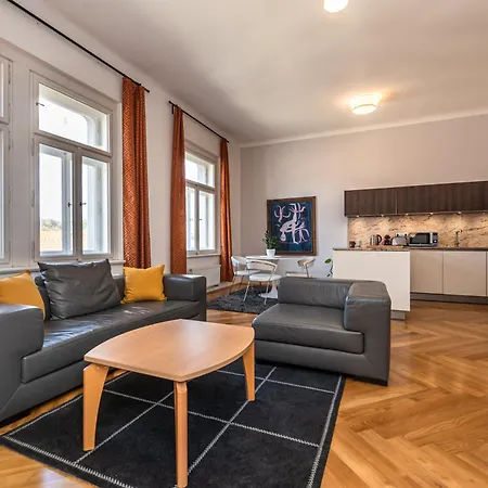 Wishlist Residences - Old Town Square Lägenhet