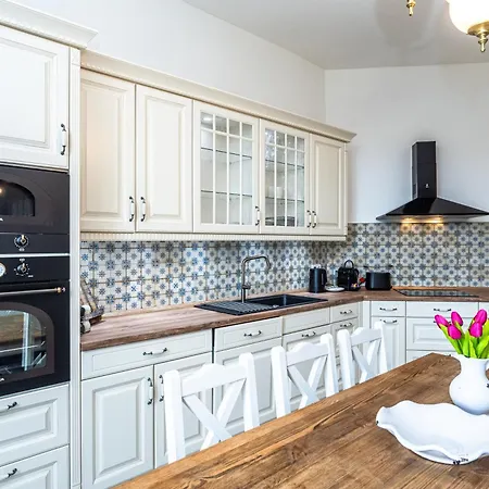 Wishlist Residences - Old Town Square * Prag
