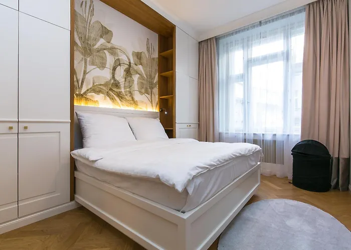 Wishlist Residences - Old Town Square Apartman