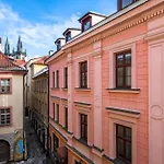 Wishlist Residences - Old Town Square Appartamento *