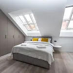 Wishlist Residences - Old Town Square Appartamento