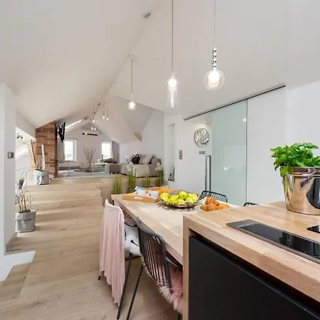 Wishlist Residences - Old Town Square