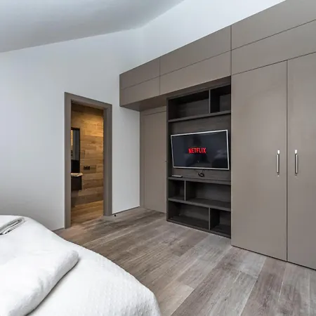 Wishlist Residences - Old Town Square