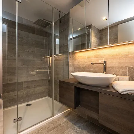 Wishlist Residences - Old Town Square Прага
