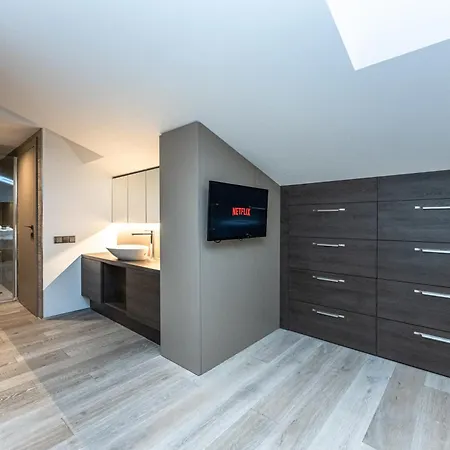 Wishlist Residences - Old Town Square شقة براغ