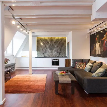 Wishlist Residences - Old Town Square Prague