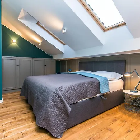 Apartment Wishlist Residences - Old Town Square *