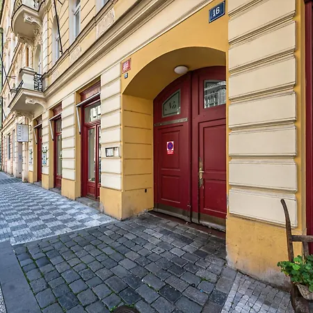 Wishlist Residences - Old Town Square Apartment *