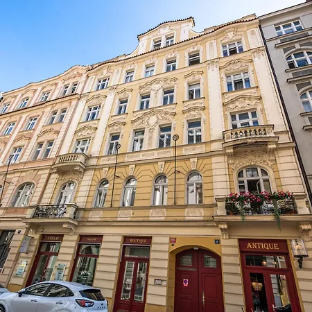 Apartment Wishlist Residences - Old Town Square *