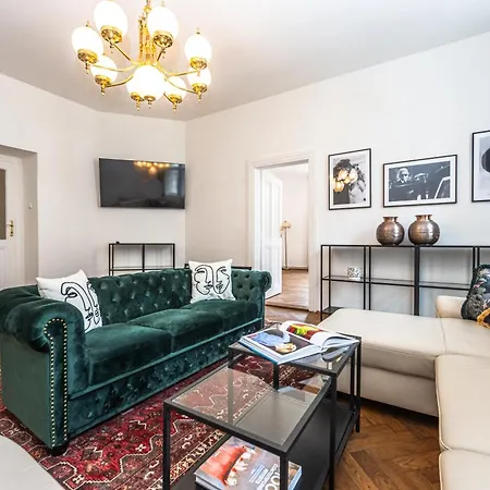 Wishlist Residences - Old Town Square Apartment Prague