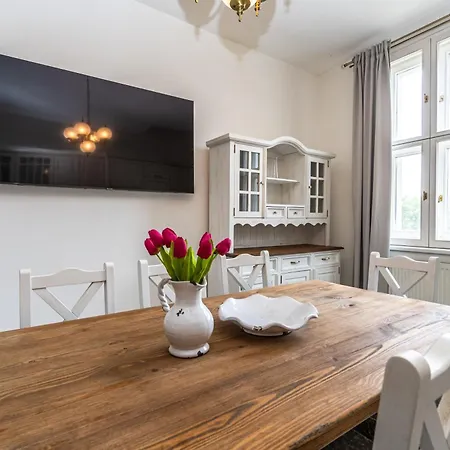 Wishlist Residences - Old Town Square *